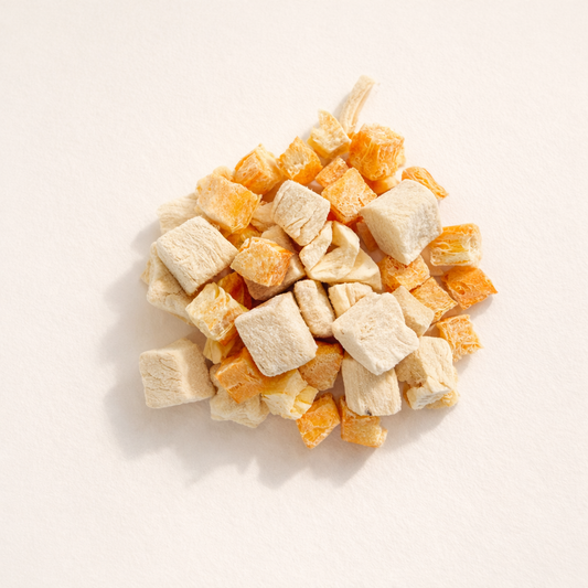 Freeze Dried Chicken & Carrot Cubes | Protein & Fibre Treat for Cats and Dogs