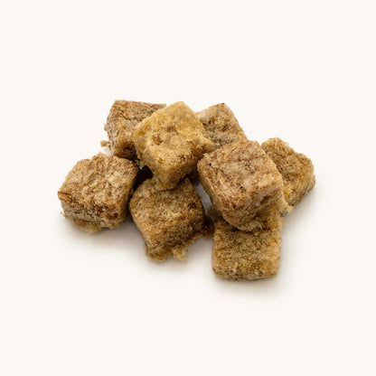 PawPure Tear Stain Relief freeze-dried duck pear and Eyebright treats for cats and dogs