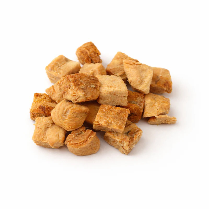 freeze dried salmon cubes for cats and dogs omega 3 rich treat pawpure